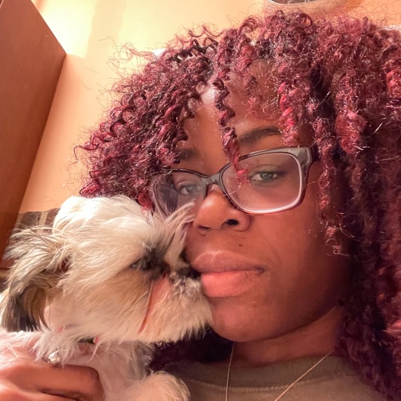 Meet your Posher, Danielle - Picture 1 of 1